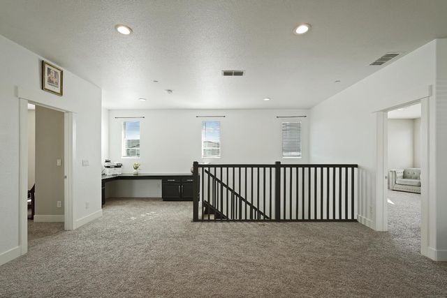 1847 Outrigger Ln, Lathrop, CA 95330