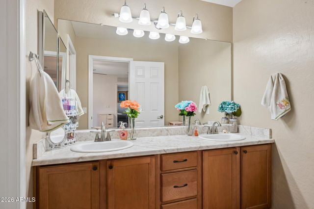 30309 N CORAL BEAN Drive, San Tan Valley, AZ 85143