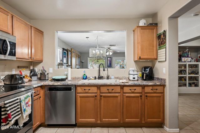 30309 N CORAL BEAN Drive, San Tan Valley, AZ 85143