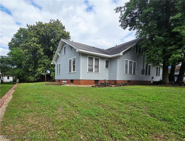 313 W Main Street, Paris, AR 72855