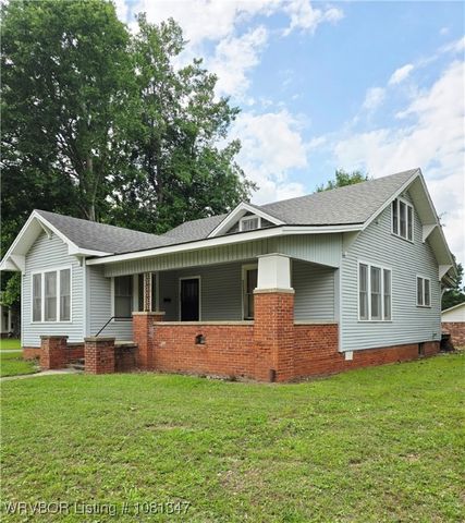 313 W Main Street, Paris, AR 72855