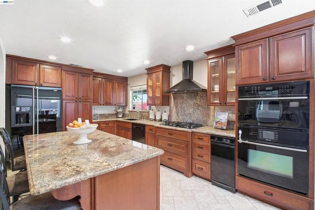 37933 Granville Dr, Fremont, CA 94536