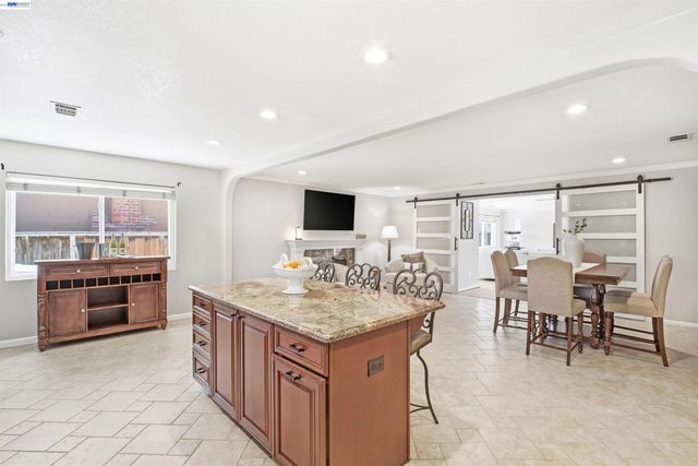 37933 Granville Dr, Fremont, CA 94536