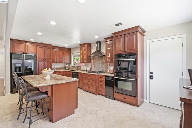 37933 Granville Dr, Fremont, CA 94536