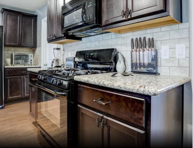 1 Rodeo Bend Drive, Manvel, TX 77578