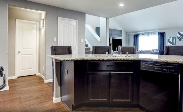 1 Rodeo Bend Drive, Manvel, TX 77578