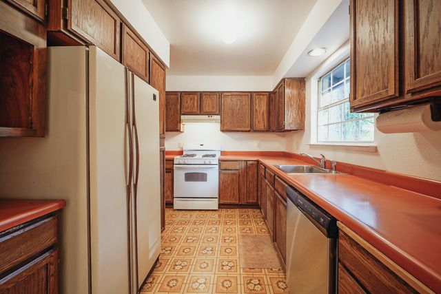 51 Pleasant Drive, Lewiston, CA 96052