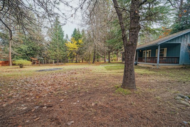 51 Pleasant Drive, Lewiston, CA 96052