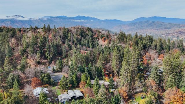 51 Pleasant Drive, Lewiston, CA 96052