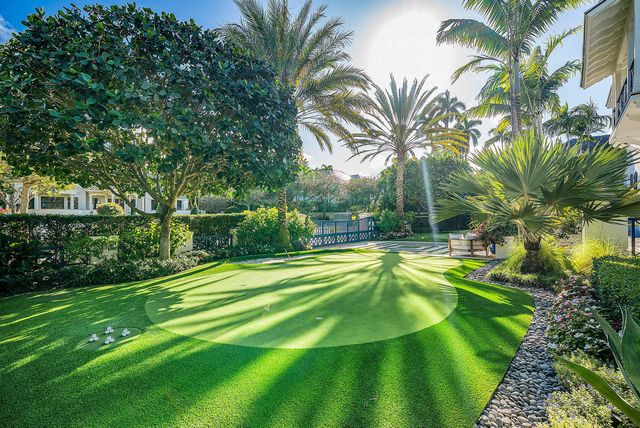 1041 Seaspray Avenue, Delray Beach, FL 33483