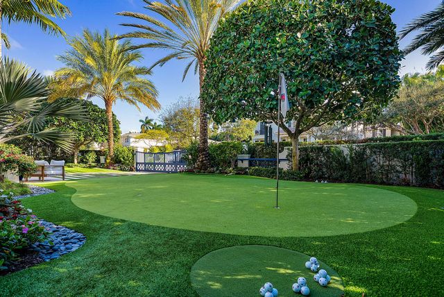 1041 Seaspray Avenue, Delray Beach, FL 33483