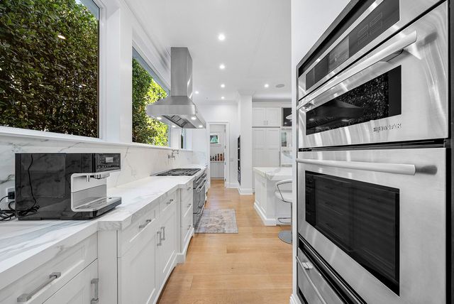 1041 Seaspray Avenue, Delray Beach, FL 33483