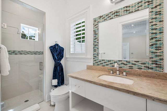 1041 Seaspray Avenue, Delray Beach, FL 33483