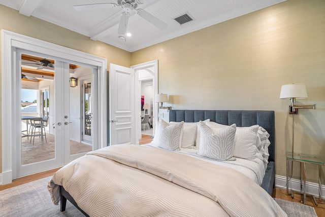 1041 Seaspray Avenue, Delray Beach, FL 33483