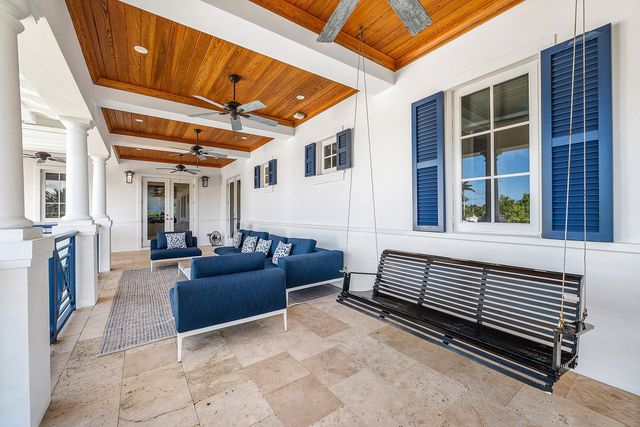 1041 Seaspray Avenue, Delray Beach, FL 33483