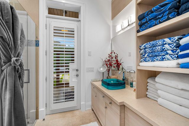 1041 Seaspray Avenue, Delray Beach, FL 33483