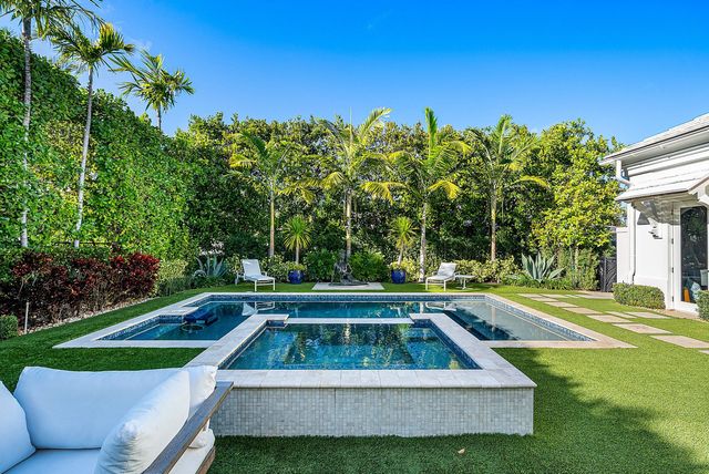 1041 Seaspray Avenue, Delray Beach, FL 33483