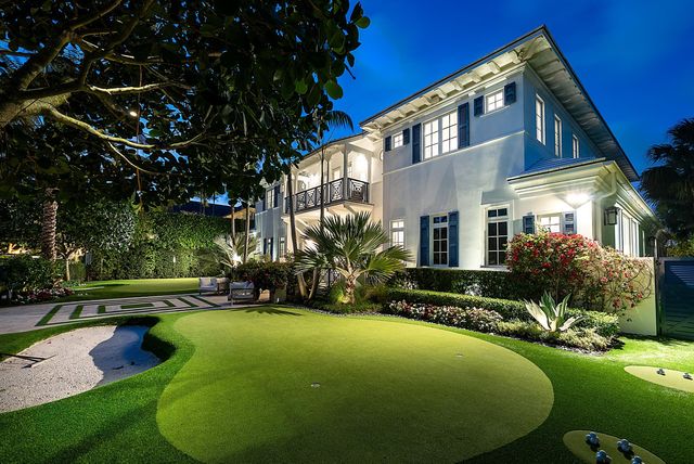 1041 Seaspray Avenue, Delray Beach, FL 33483