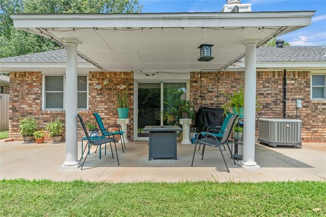 8216 Karla Lane, Oklahoma City, OK 73132