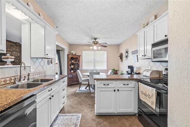 8216 Karla Lane, Oklahoma City, OK 73132