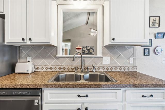 8216 Karla Lane, Oklahoma City, OK 73132