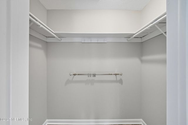 11520 GWYNFORD Lane, Jacksonville, FL 32223