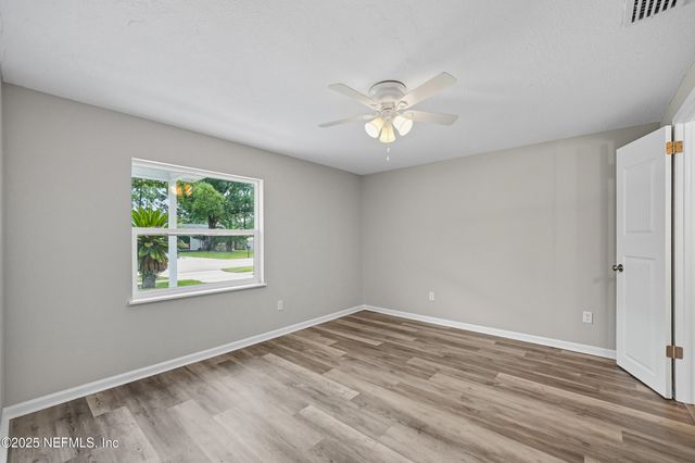 11520 GWYNFORD Lane, Jacksonville, FL 32223