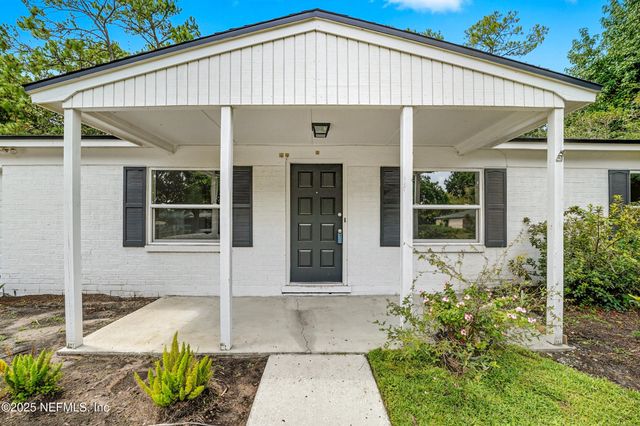 11520 GWYNFORD Lane, Jacksonville, FL 32223