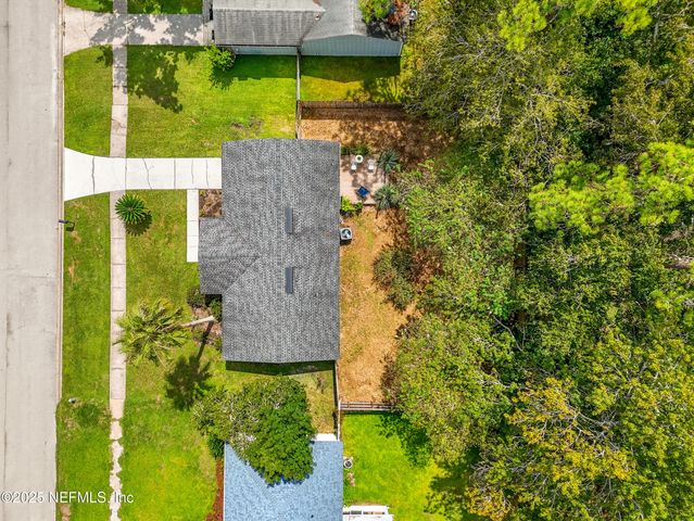 11520 GWYNFORD Lane, Jacksonville, FL 32223