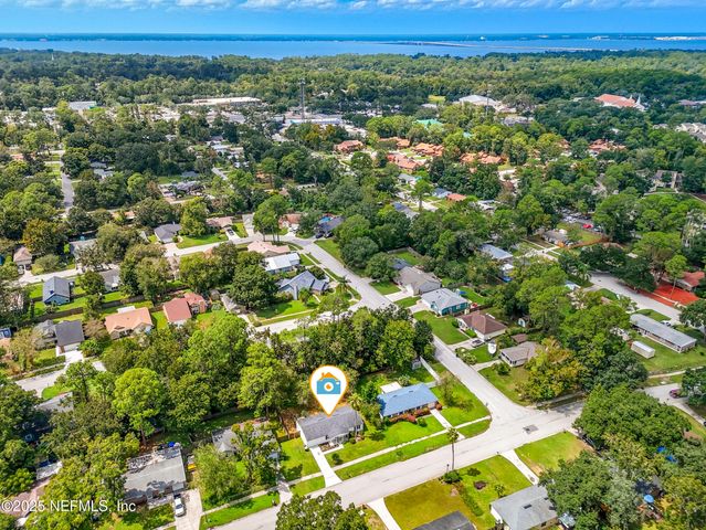 11520 GWYNFORD Lane, Jacksonville, FL 32223