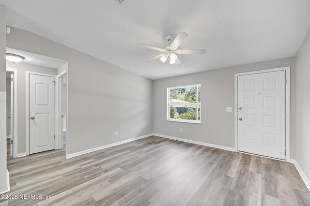 11520 GWYNFORD Lane, Jacksonville, FL 32223