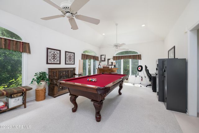 9 Rues Road, Cream Ridge, NJ 08514
