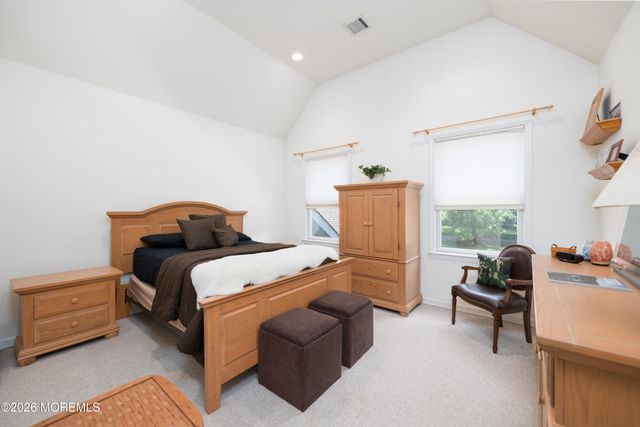 9 Rues Road, Cream Ridge, NJ 08514