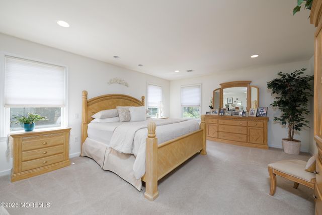 9 Rues Road, Cream Ridge, NJ 08514