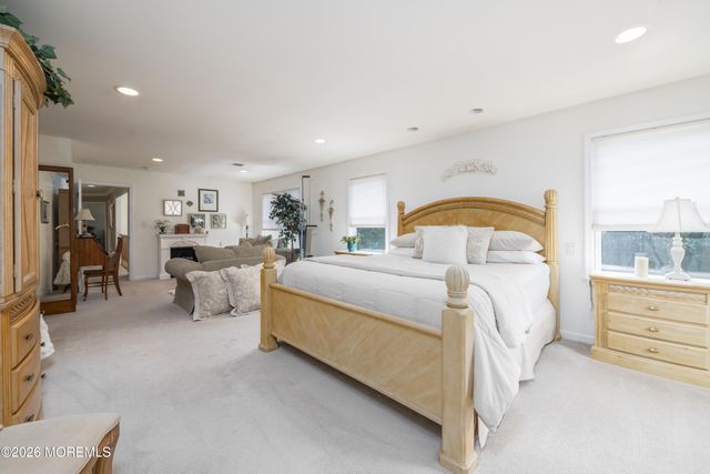 9 Rues Road, Cream Ridge, NJ 08514