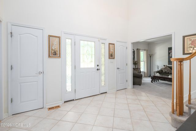 9 Rues Road, Cream Ridge, NJ 08514
