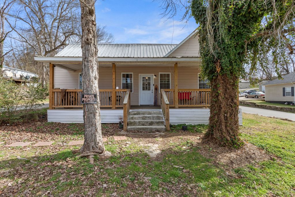 403 Victoria St, Pulaski, TN 38478