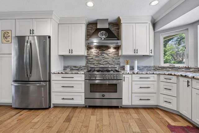 22998 Cottage Hill Dr, Grass Valley, CA 95949