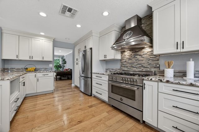 22998 Cottage Hill Dr, Grass Valley, CA 95949