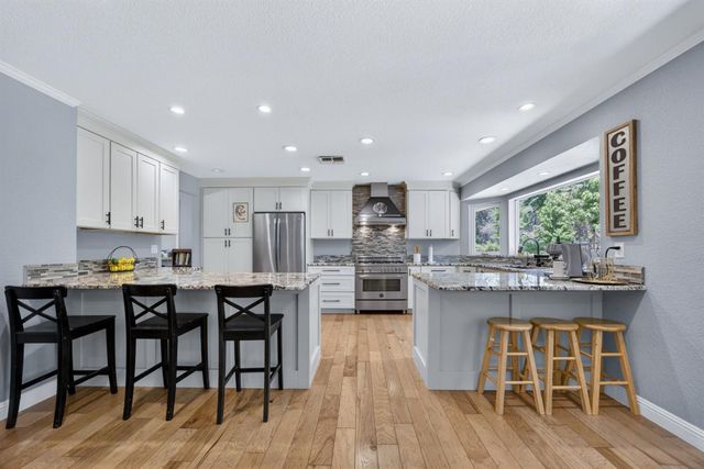 22998 Cottage Hill Dr, Grass Valley, CA 95949