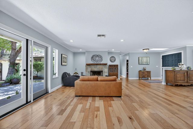 22998 Cottage Hill Dr, Grass Valley, CA 95949