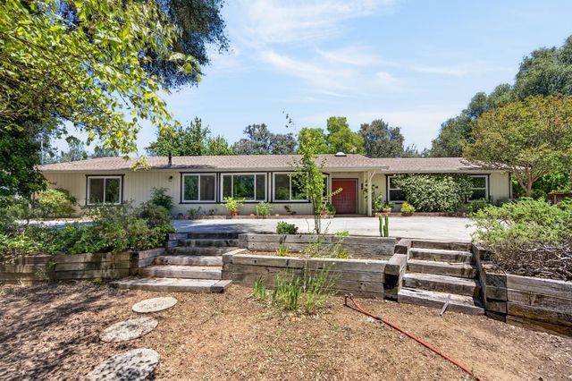 22998 Cottage Hill Dr, Grass Valley, CA 95949