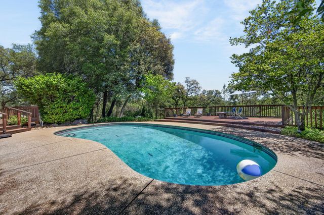 22998 Cottage Hill Dr, Grass Valley, CA 95949