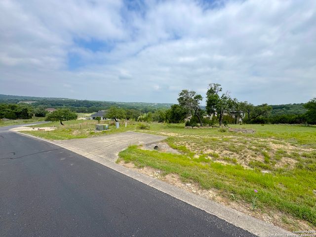 726 Caballo, Canyon Lake, TX 78133