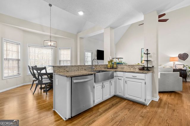 136 Chesterfield Drive, Newnan, GA 30265