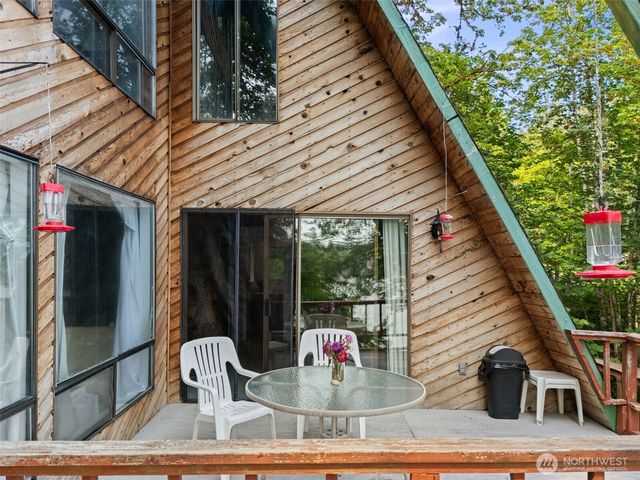 4150 E North Island Drive, Shelton, WA 98584