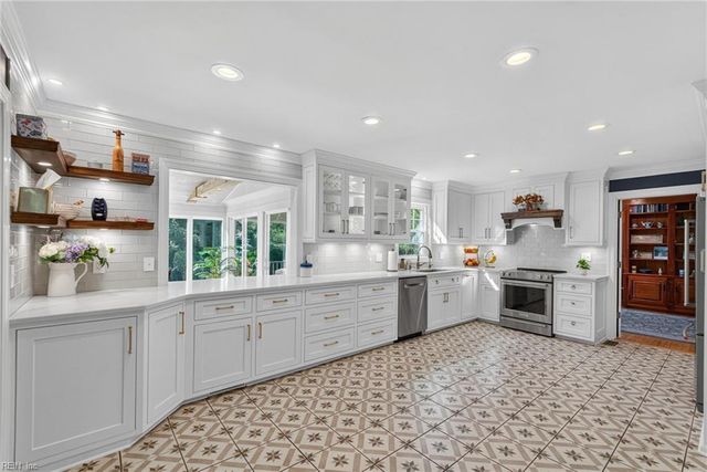 23 Whittakers Mill RD, Williamsburg, VA 23185