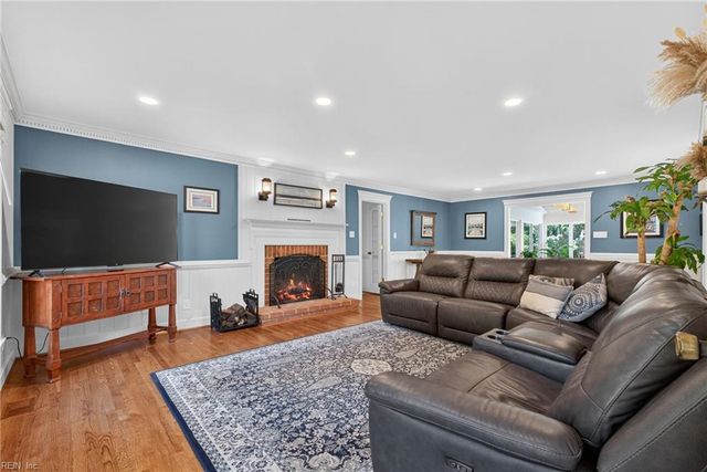 23 Whittakers Mill RD, Williamsburg, VA 23185