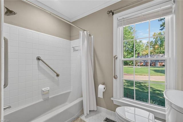 23 Whittakers Mill RD, Williamsburg, VA 23185