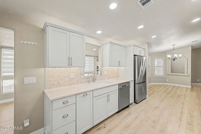 215 N POWER Road 423, Mesa, AZ 85205
